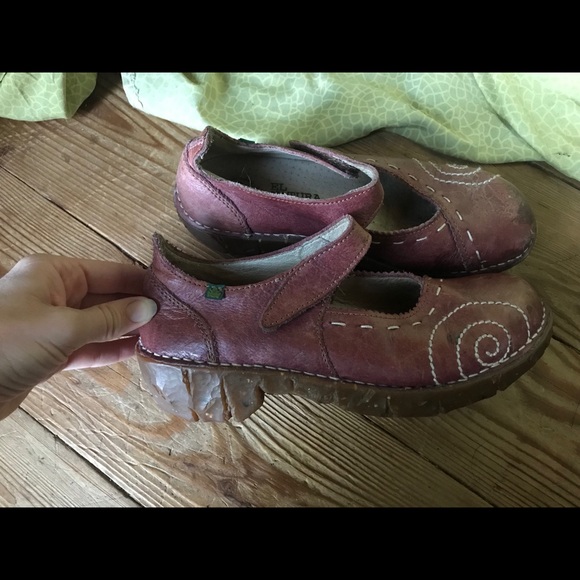 El Naturalista Mary Janes - Picture 5 of 5